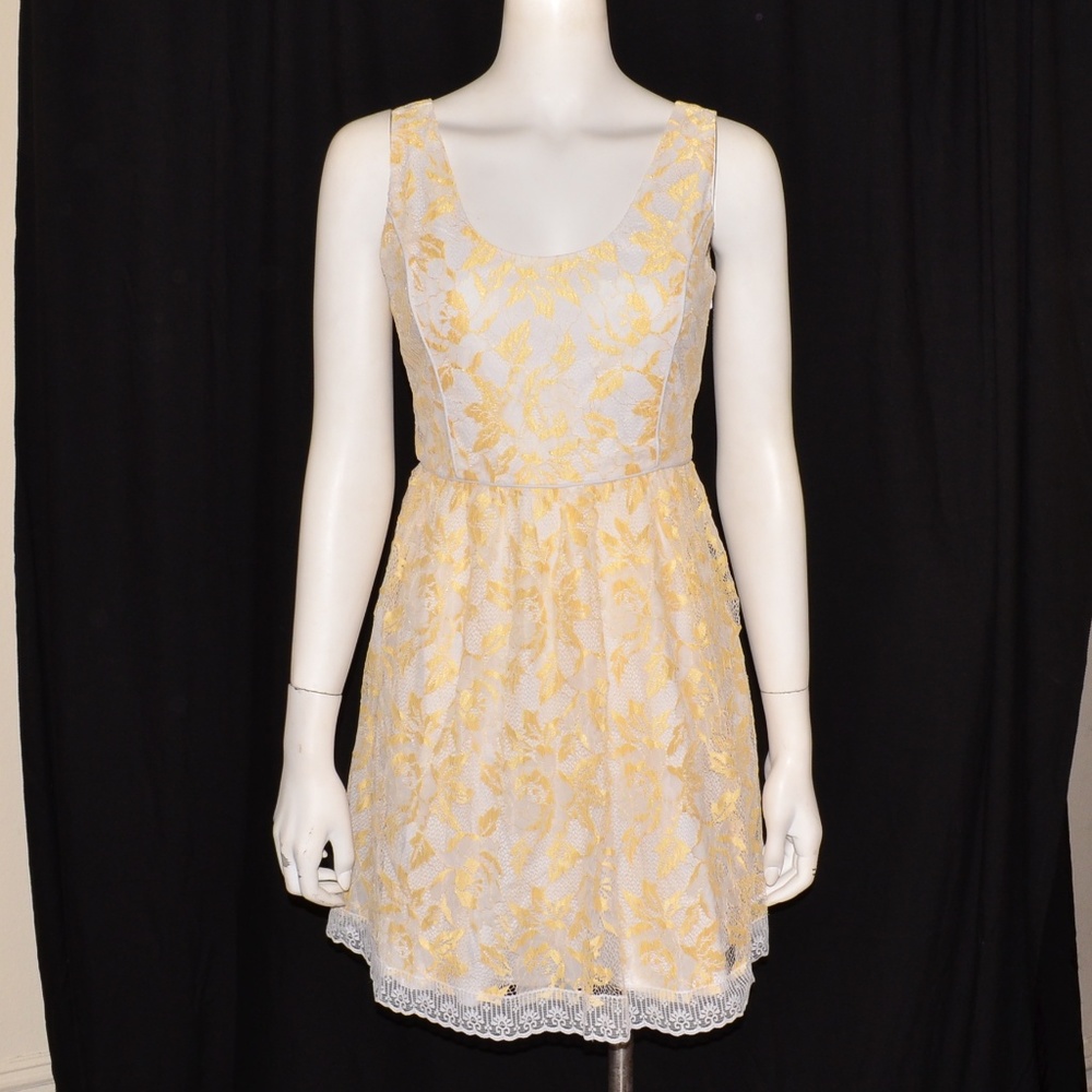 MINUET White Yellow Lace Dress Large L NEW Summer